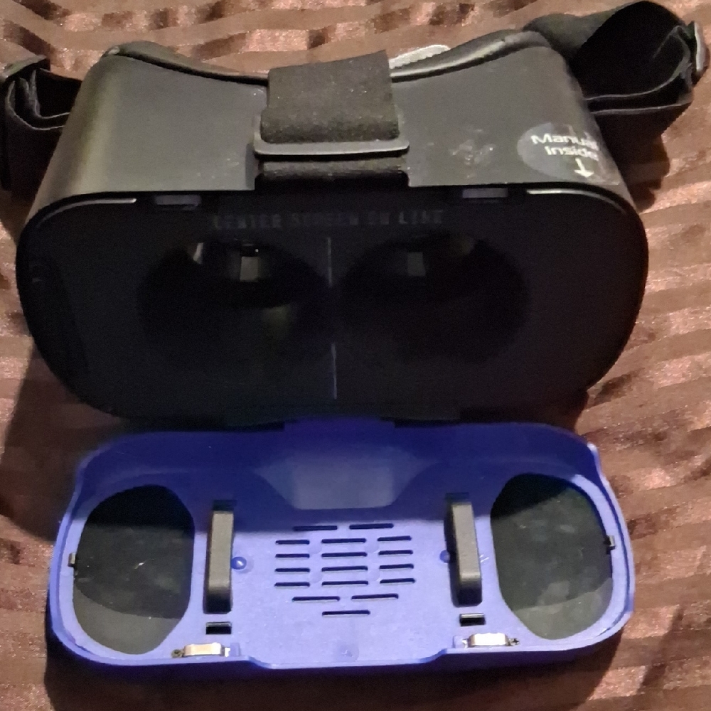 Innovative Black VR Headset
